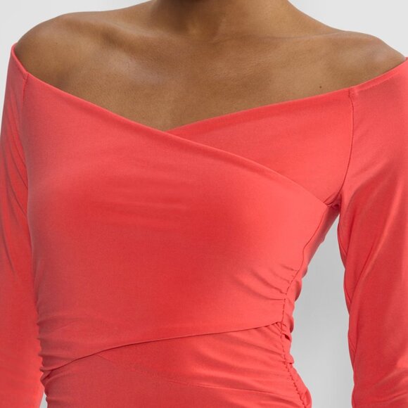 NWoT Babaton Aritzia Title Drapey Jersey Off-Shoulder Dress Long Sleeve Red - Picture 5 of 16